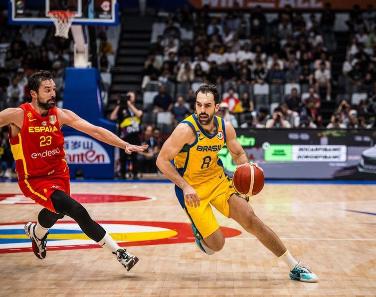 Reprodução Instagram/Vitor Benite Vitor Benite - seleção brasileira de basquete - masculina - Brasil