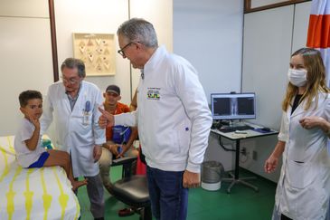Brasília (DF)31/12/2025 - O ministro da Saúde, Alexandre Padilha, acompanhado da Presidente do Hospital Sarah, Lúcia Willadino Braga, visita a Rede Sarah de Hospitais de Reabilitação Foto: Fabio Rodrigues-Pozzebom/ Agência Brasil