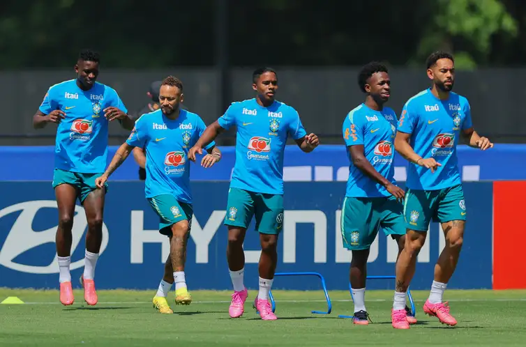 Soccer Football - FIFA World Cup 2026 - Brazil Training - Columbia Park Training Facility, Morristown, New Jersey, U.S. - July 2, 2026 Brazil's Endrick, Vinicius Junior, Neymar, Luiz Henrique and Matheus Cunha during training IMAGN IMAGES via Reuters/Caean Couto