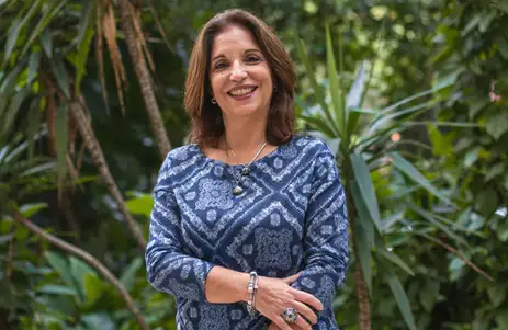 Divulgação/SBIM Vacinas também ajudam a conter surgimento de bactérias resistentes. Flávia Bravo é diretora da Sociedade Brasileira de Imunizações. Foto: Divulgação/SBIm